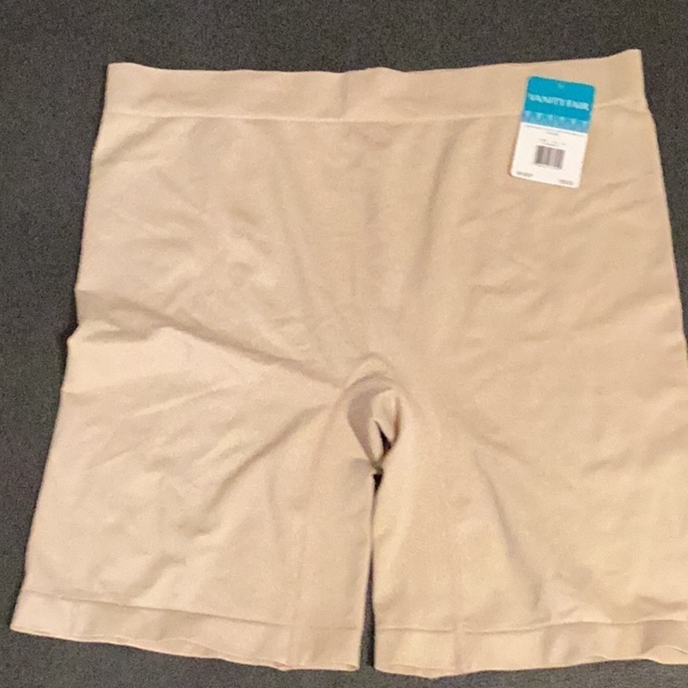 NWT Vanity Fair Size 3XL Shapewear